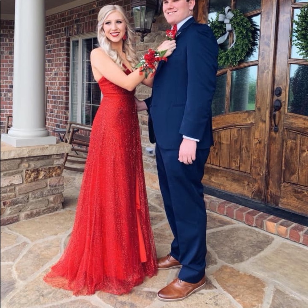 Ellie Wilde prom dress